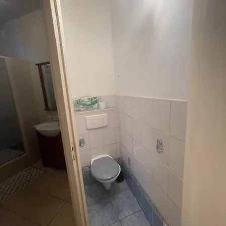 T1 Proche Centre Et Cite Tirlet Apartment Châlons-en-Champagne